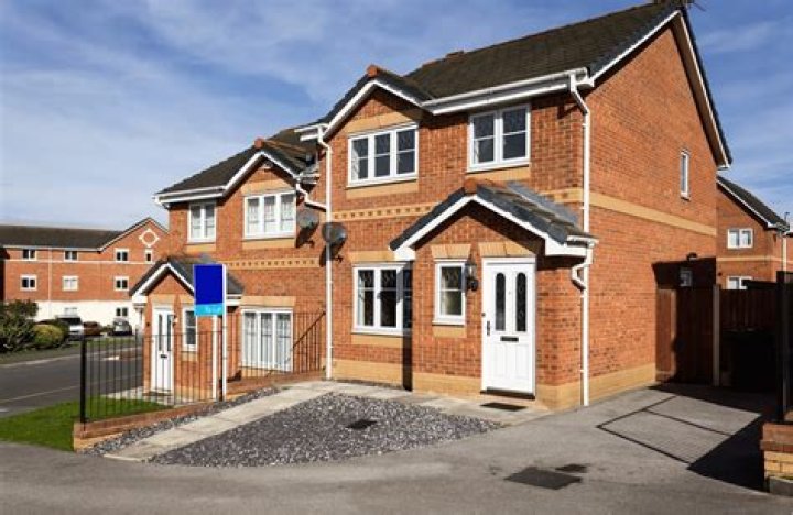 Are older houses more to insure?