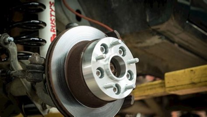 Are wheel spacers safe at high speeds?