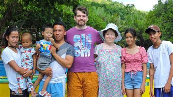 Can a foreigner work in Greece?