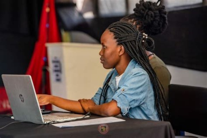 Can Arts student do Bachelor of Information Technology?