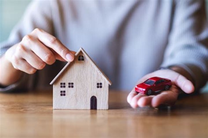 Can buying a car affect buying a house?