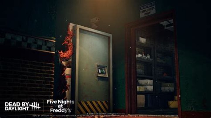 Can Freddy teleport through doors?