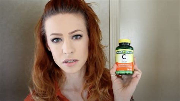 Can I use vitamin C and E together on face?