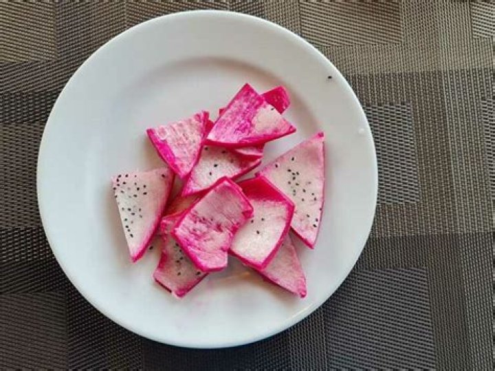 Can you eat dragon fruit skin?