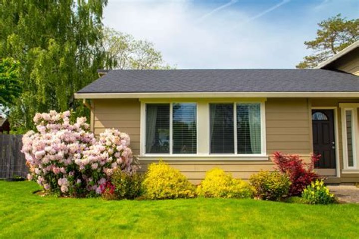 Do both spouses have to sign home equity loan?