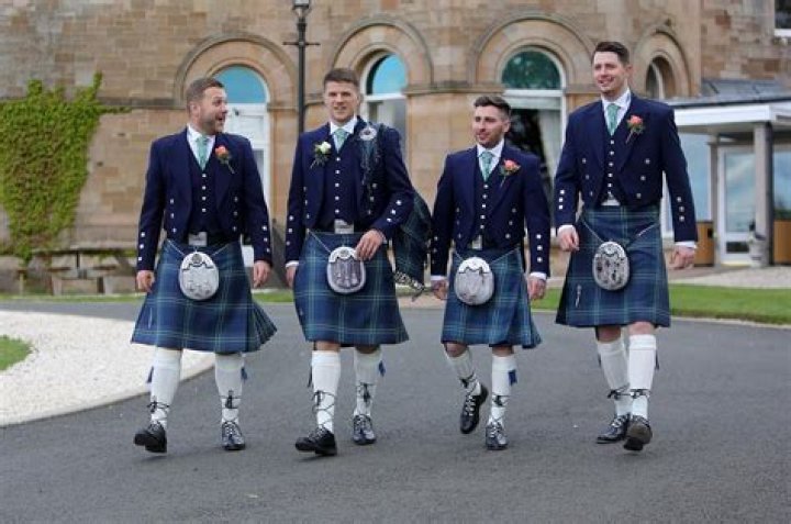 Do Irish wear kilts?