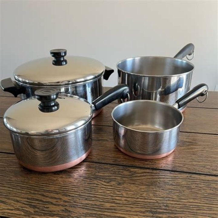 Do they still make Revere Ware copper bottom pans?