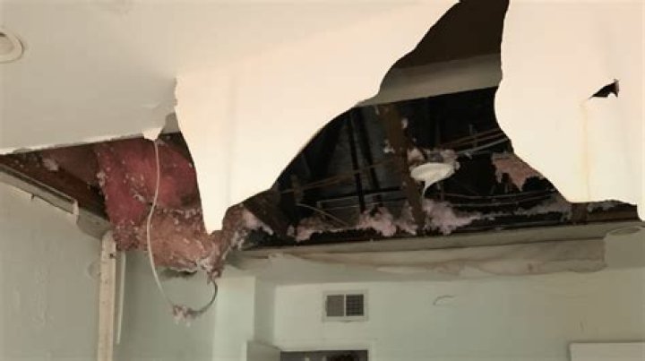 Does insurance cover ceiling collapse?