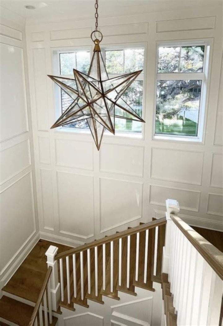 How do you clean white painted walls?