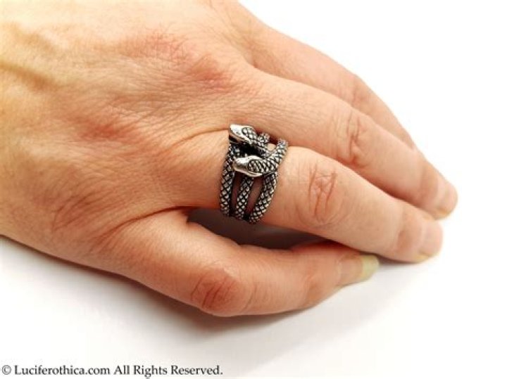 How do you get serpents ring?