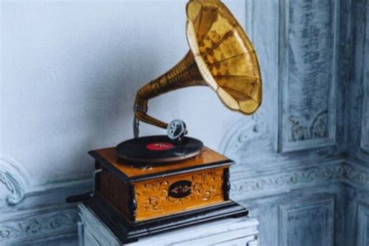How much did the first gramophone cost?