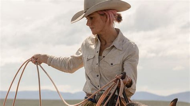 How much does a cowboy on a ranch make?