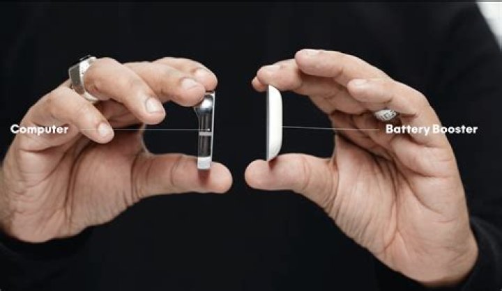 How much does a device tech make?