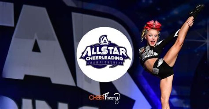 How much money does an all star cheer coach make?