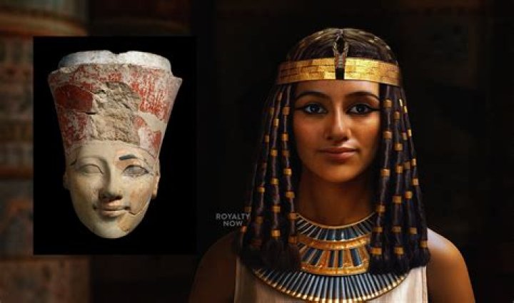 Is the idea that a business should strive to satisfy customers?