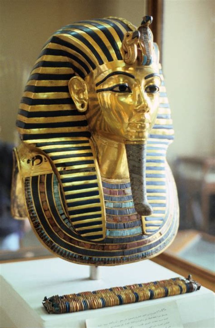 Is Tutankhamun mask solid gold?