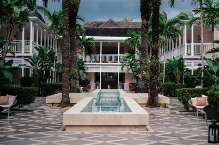 What are people like in the Bahamas?