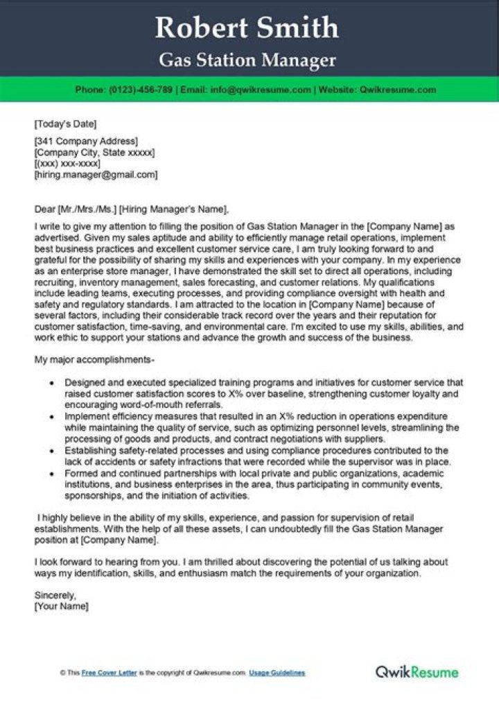 What are the duties of a gas station manager?