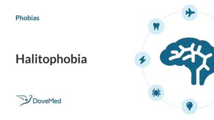 What causes halitophobia?