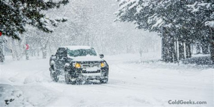 What color car is best for cold weather?