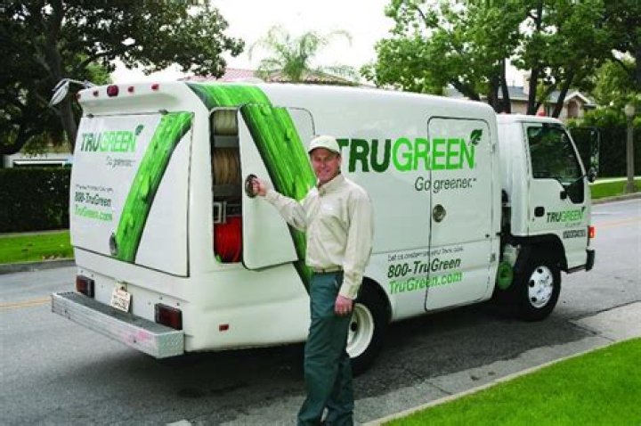 What does a TruGreen sales rep make?