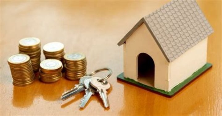 What happens to a mortgage if the owner dies?