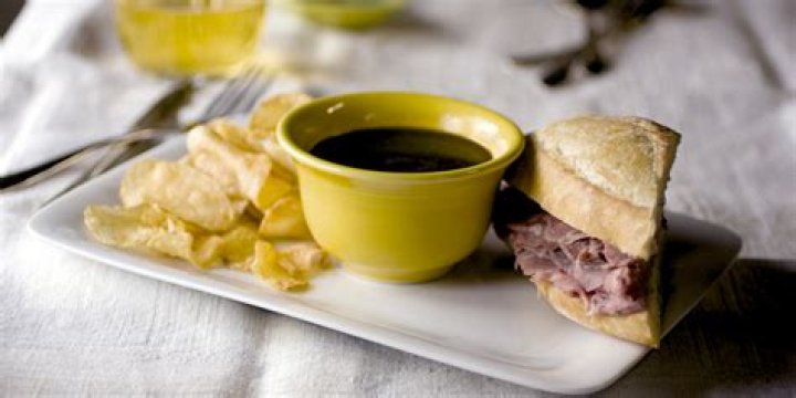 What is au jus made of?