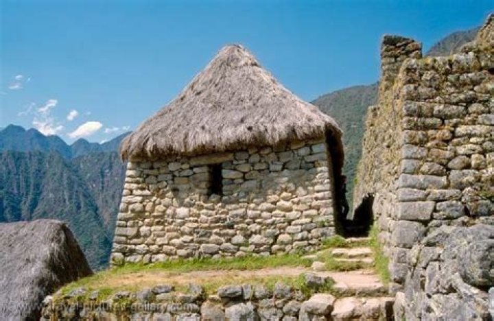 What were Inca houses?