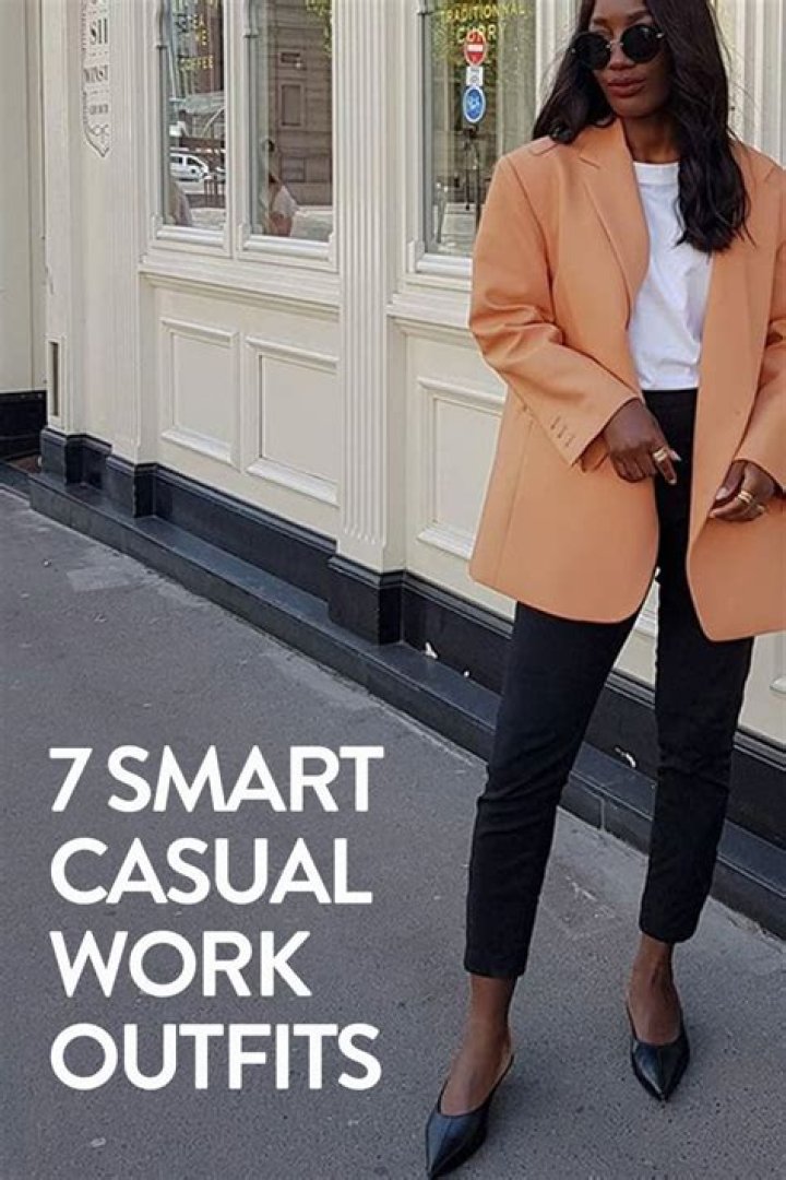 What's smart casual for a woman?