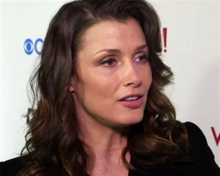 Where does Bridget Moynahan live?