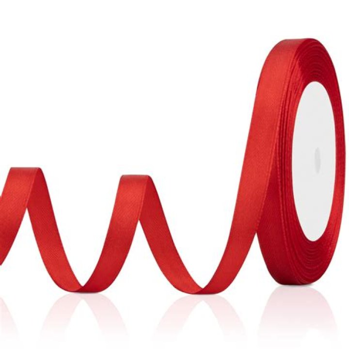 Which episode does Chitoge lost her ribbon?