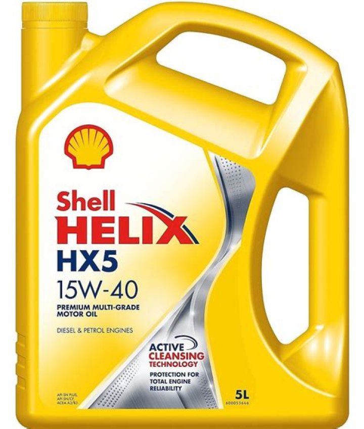 Which oil is thicker 15w40 or SAE 30?