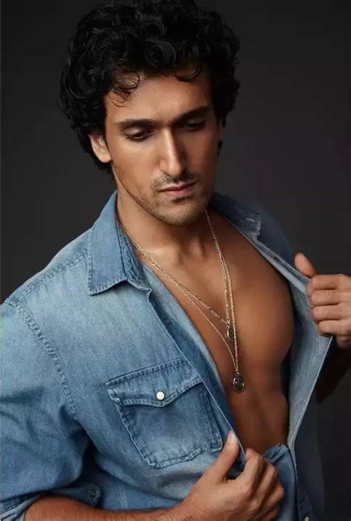 Who choreographed Govinda?