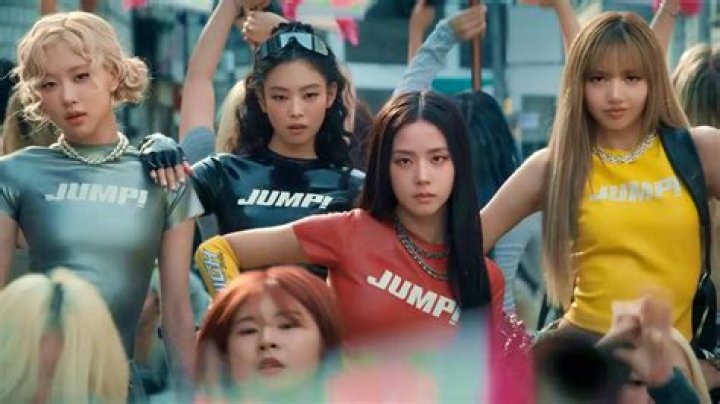 Who is BFF in BLACKPINK?