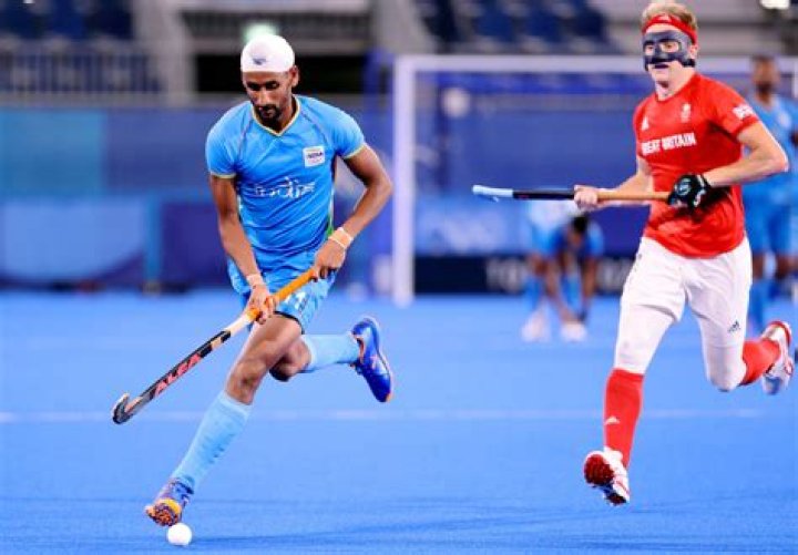 Who is known as magician of hockey in India?