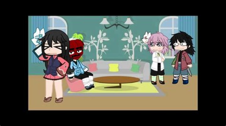 Who is Makomo shipped with?