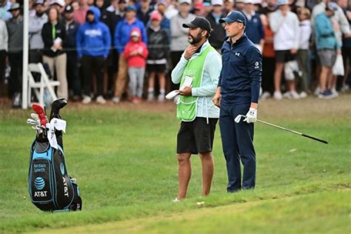 Who is the richest golf caddy?