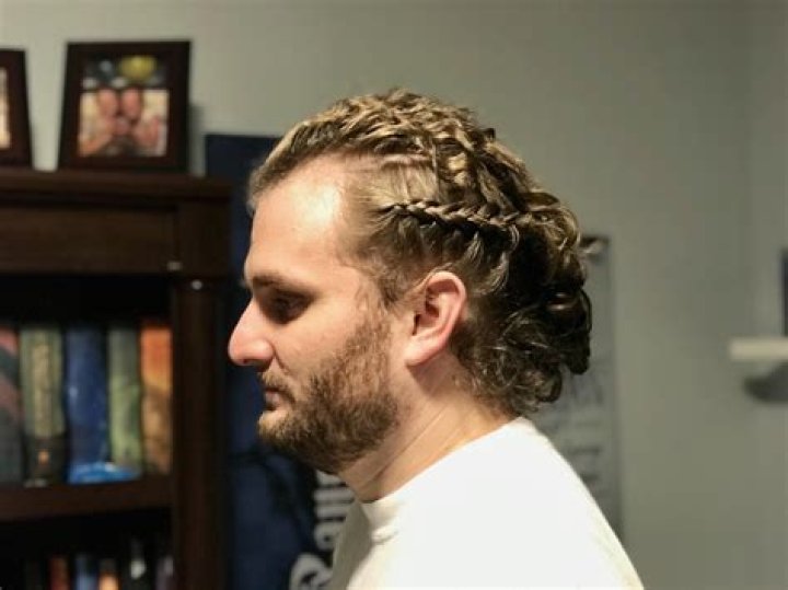 Why did Vikings not cut their hair?