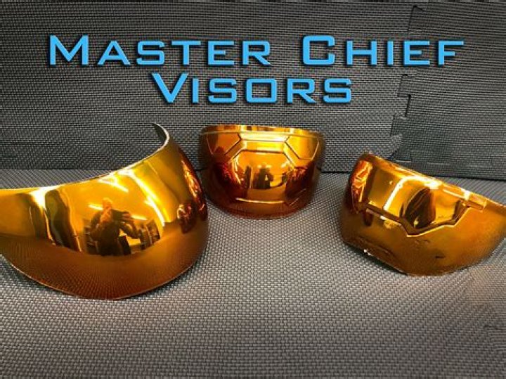 Why is Master Chief's visor gold?